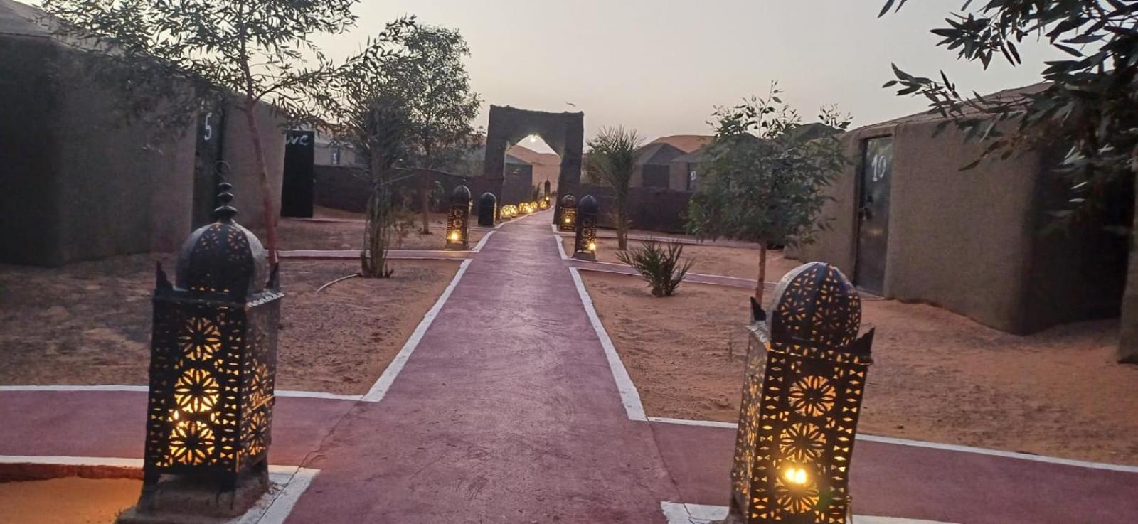 Merzouga Camel Trekking Camp エクステリア 写真