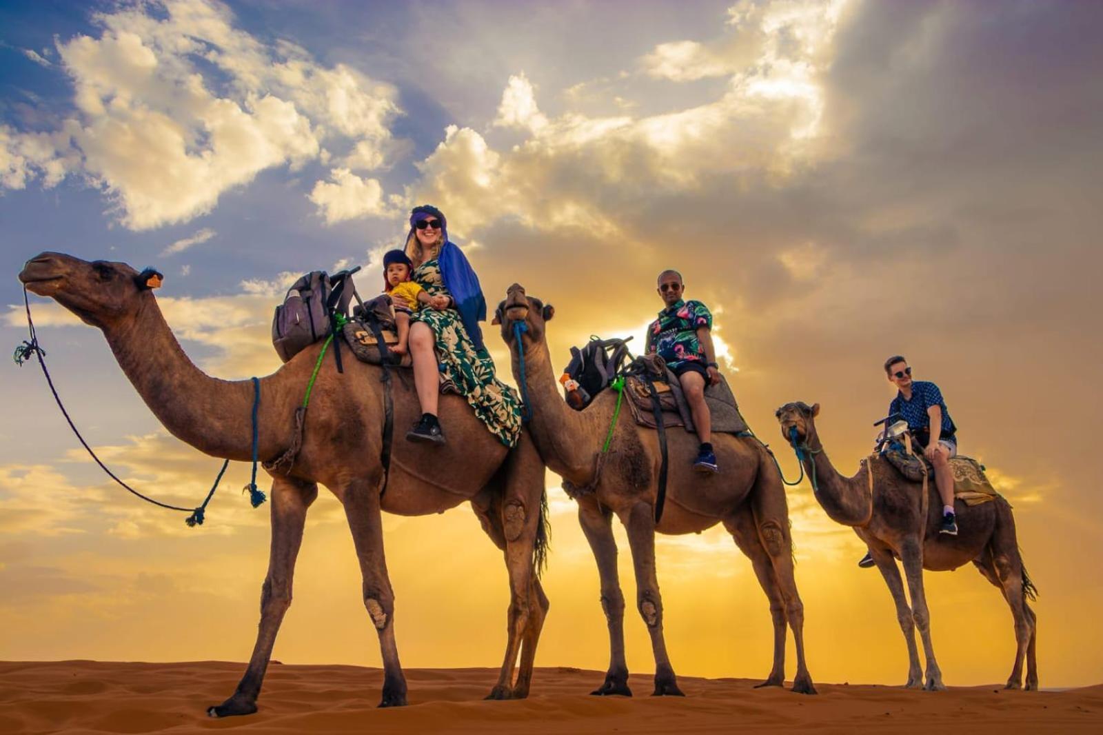 Merzouga Camel Trekking Camp エクステリア 写真