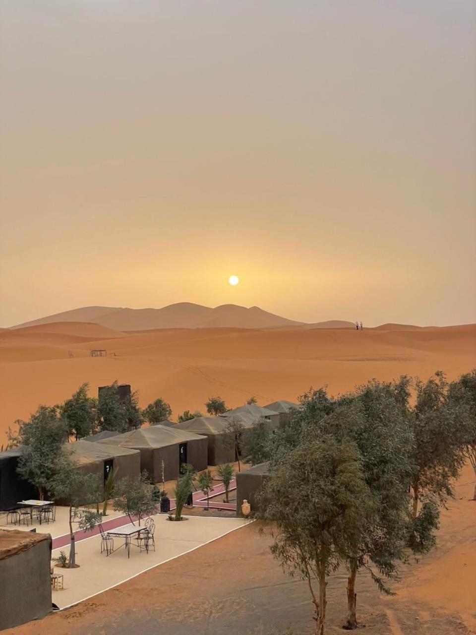 Merzouga Camel Trekking Camp エクステリア 写真